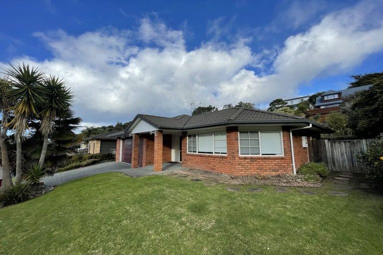 Photo of property in 8 Helen Ryburn Place, Torbay, Auckland, 0630