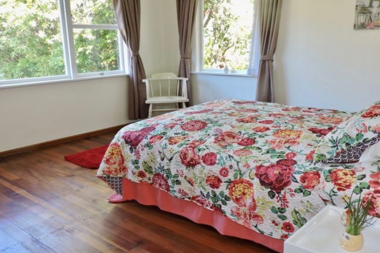 Photo of property in 89 Redwood Avenue, Tawa, Wellington, 5028