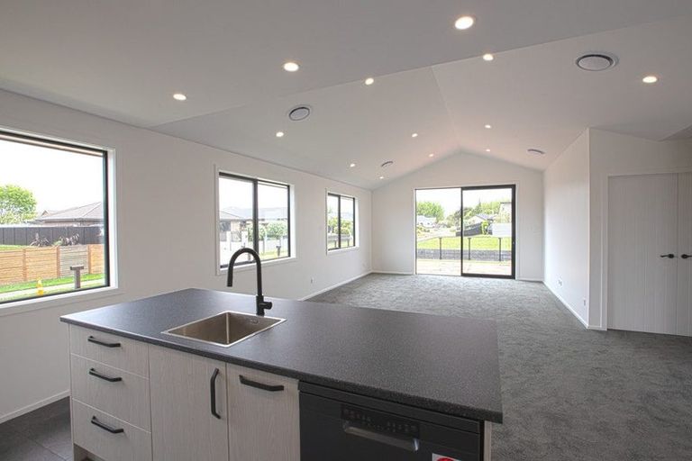 Photo of property in 97 Hoffman Court, Waikiwi, Invercargill, 9810