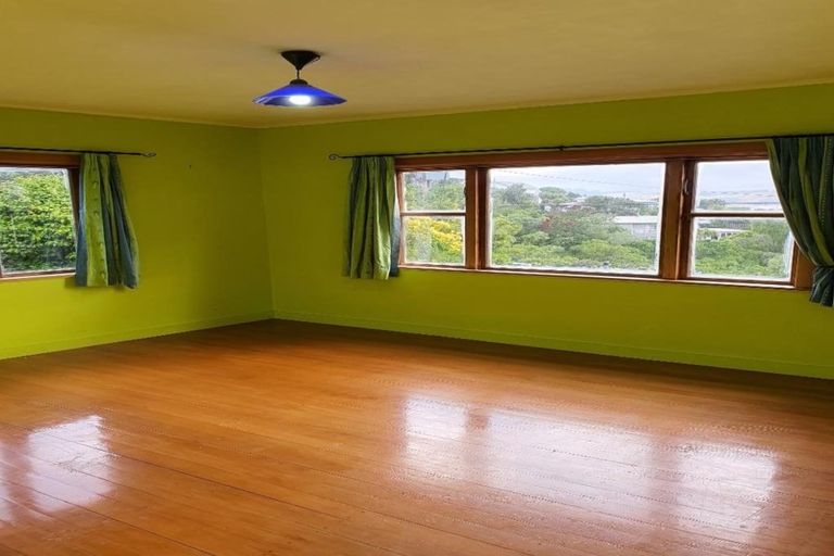 Photo of property in 109 Ironside Road, Johnsonville, Wellington, 6037