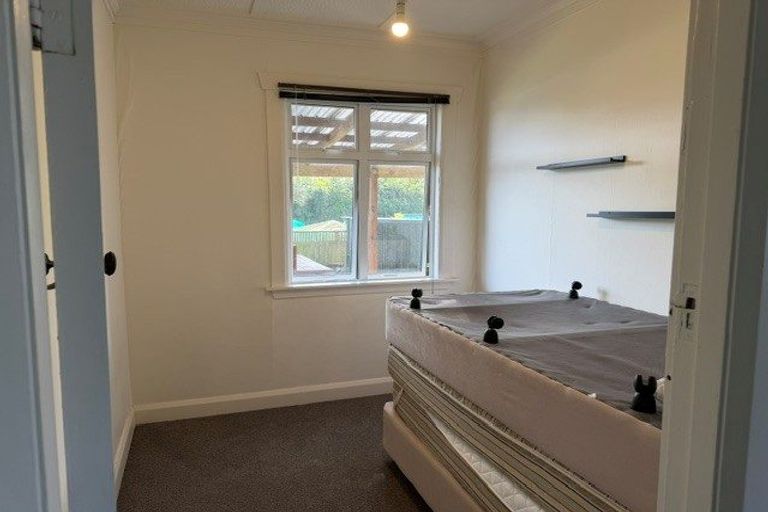 Photo of property in 27 Atiawa Street, Glen Avon, New Plymouth, 4312
