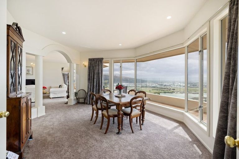 Photo of property in 126 Cannon Hill Crescent, Mount Pleasant, Christchurch, 8081