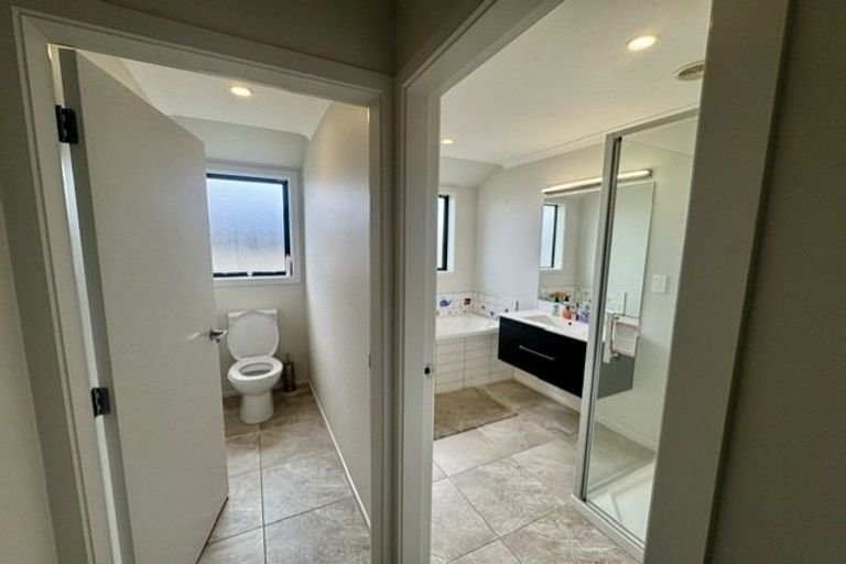 Photo of property in 168 Navigation Drive, Whitby, Porirua, 5024