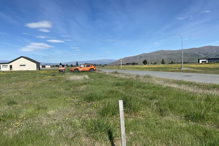 Photo of property in 30 The Drive, Twizel, 7999