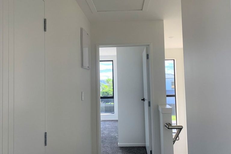 Photo of property in 1/103 Flanshaw Road, Te Atatu South, Auckland, 0610