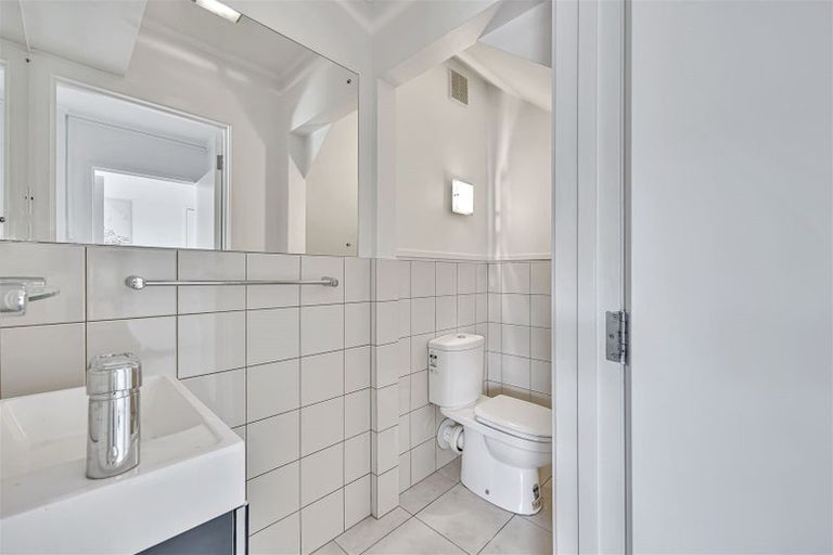 Photo of property in 4 Bacot Place, Howick, Auckland, 2014