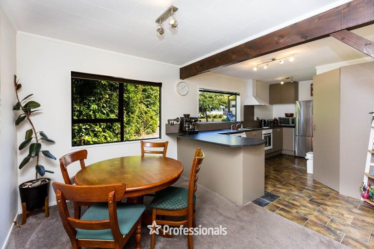 Photo of property in 58 Larchmont Grove, Totara Park, Upper Hutt, 5018