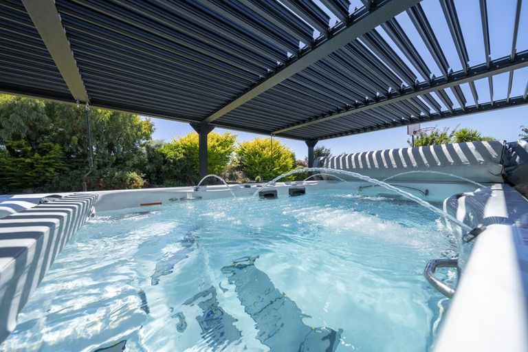 Photo of property in 40 Pukutahi Drive, Te Anau, 9600