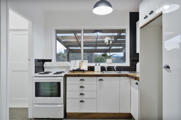 Photo of property in 7/108 West Coast Road, Glen Eden, Auckland, 0602