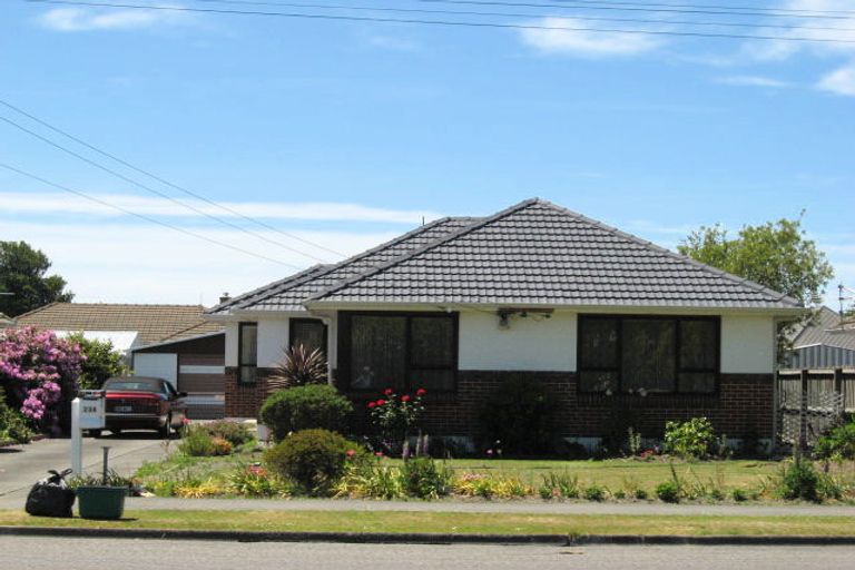 Photo of property in 234 Avonhead Road, Avonhead, Christchurch, 8042