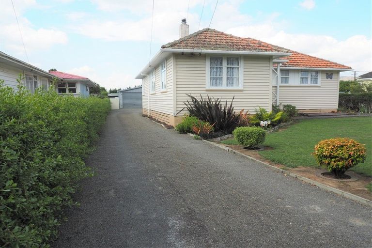 Photo of property in 77 Stout Street, Shannon, 4821