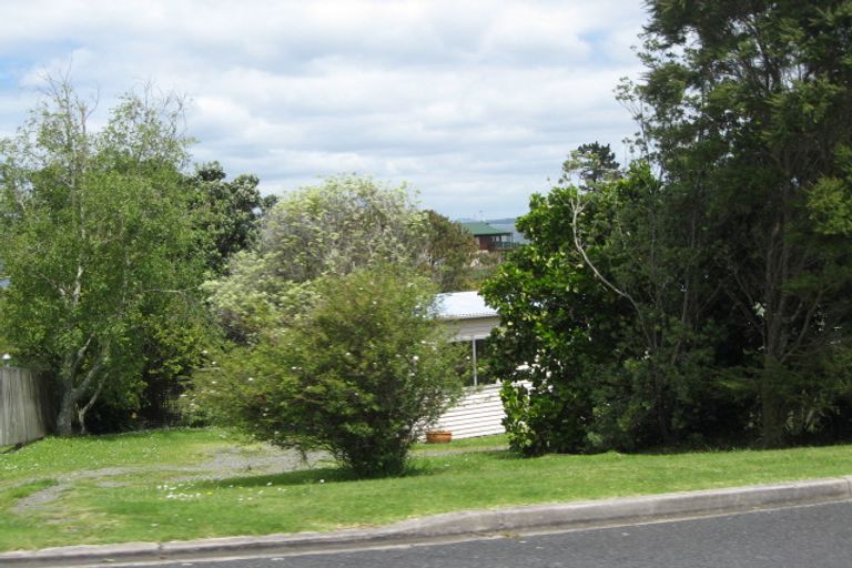 Photo of property in 11 East Avenue, Manly, Whangaparaoa, 0930