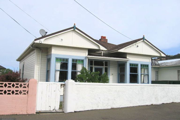 Photo of property in 15 Wha Street, Lyall Bay, Wellington, 6022