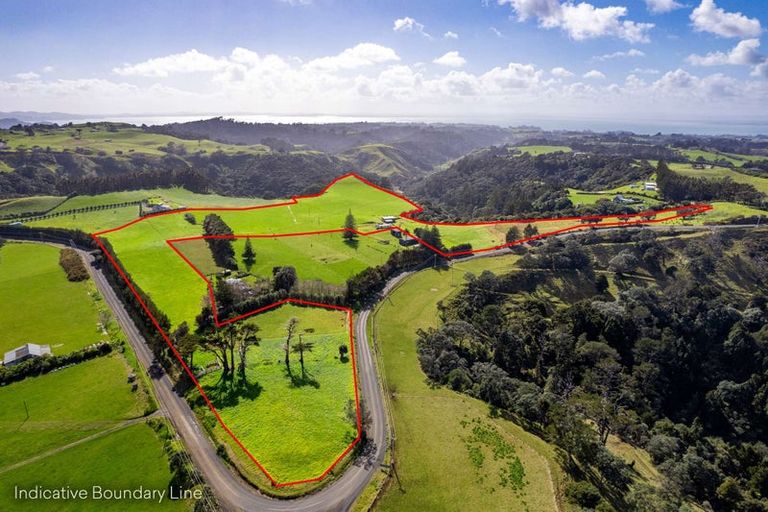 Photo of property in 172 Manukau Heads Road, Awhitu, 2684