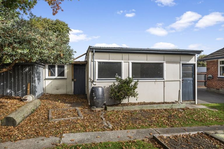 Photo of property in 112 Smith Street, Woolston, Christchurch, 8062