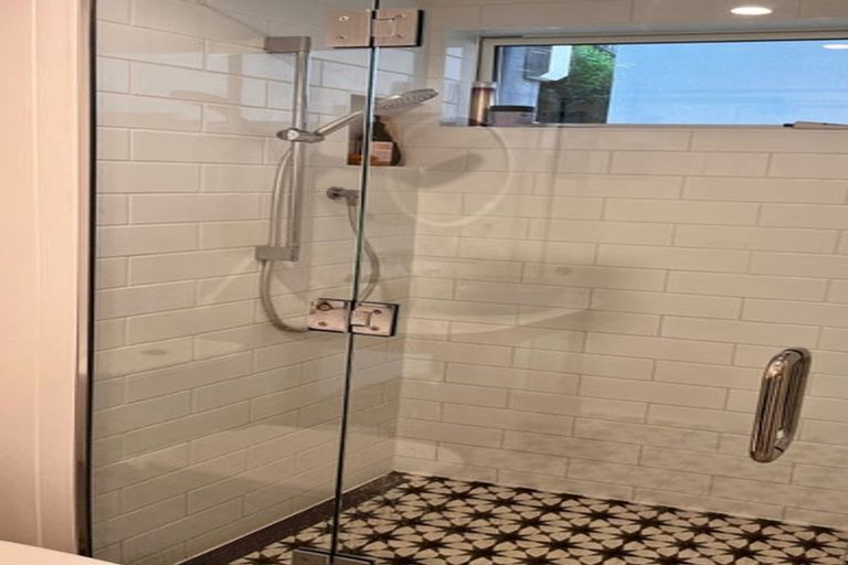 Photo of property in 129a Marine Parade, Mount Maunganui, 3116