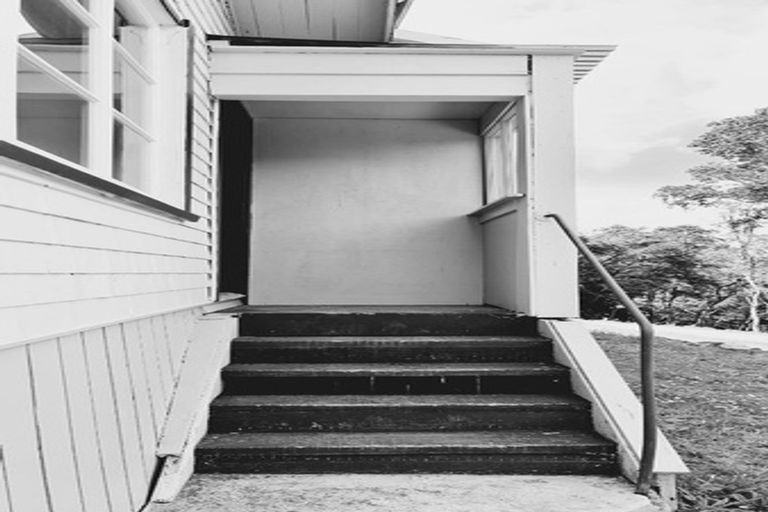 Photo of property in 3 Memorial Drive, Parahaki, Whangarei, 0112