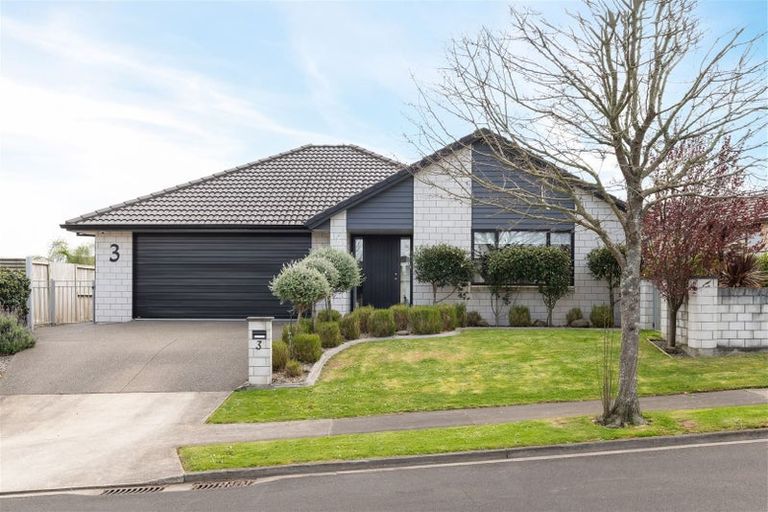 Photo of property in 3 Northbrook Glen, Flagstaff, Hamilton, 3210