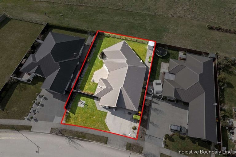 Photo of property in 32 Sutherland Drive, Kaiapoi, 7630