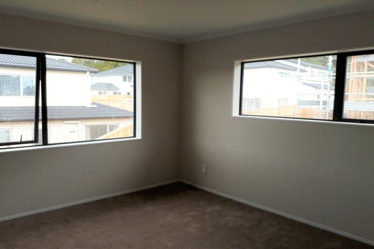 Photo of property in 38 Drumbuoy Drive, Flat Bush, Auckland, 2019