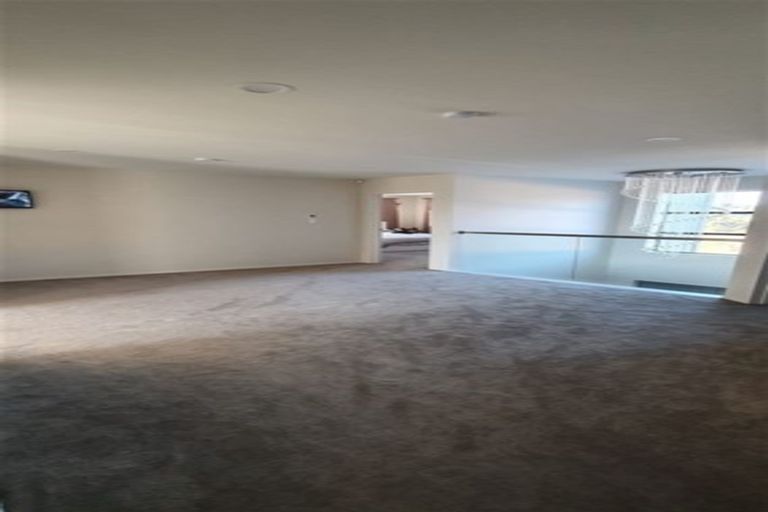 Photo of property in 319 Flat Bush School Road, Flat Bush, Auckland, 2019