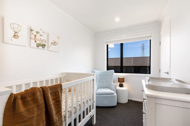 Photo of property in 7 Holystone Road, Whitby, Porirua, 5024