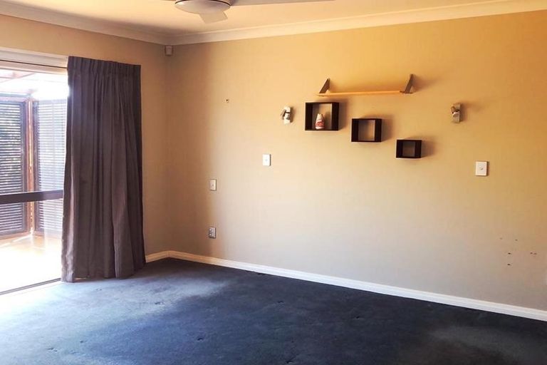 Photo of property in 29 Cottesmore Place, Huntington Park, Auckland, 2013