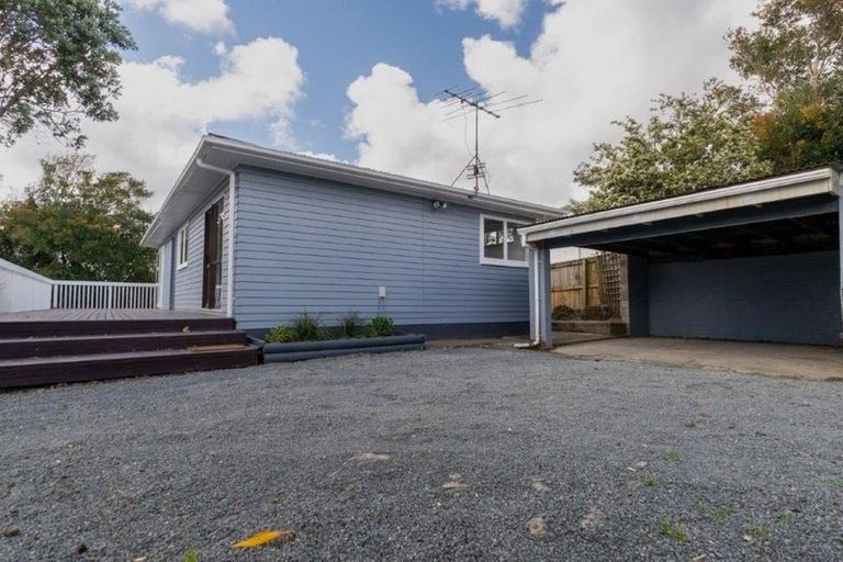 Photo of property in 6 Gilpin Place, Beach Haven, Auckland, 0626