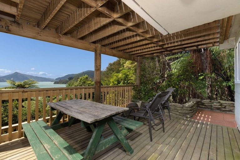 Photo of property in 280 Moetapu Bay Road, Moetapu Bay, Picton, 7282
