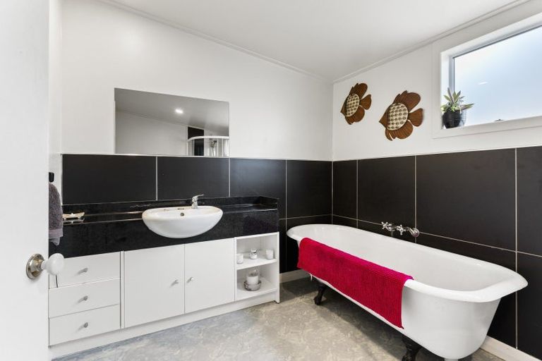 Photo of property in 8 Albert Street, Pahiatua, 4910