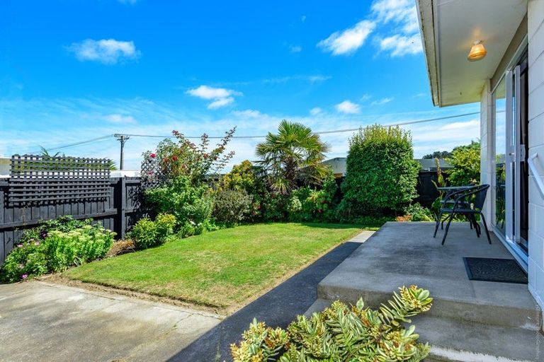 Photo of property in 2/18b Falcon Street, New Brighton, Christchurch, 8061