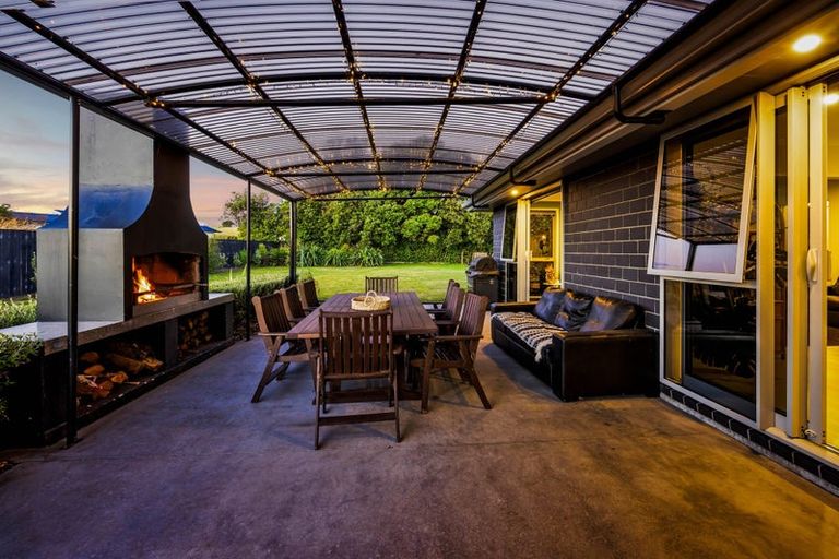 Photo of property in 54 Denby Road, Hawera, 4672