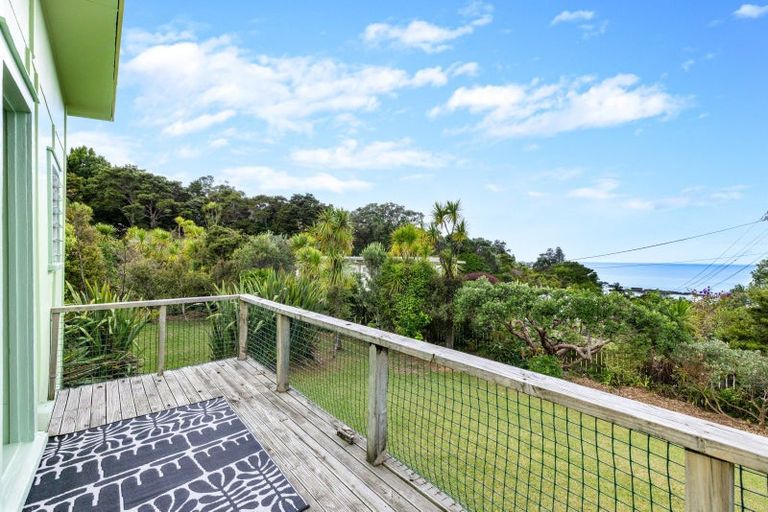 Photo of property in 8 Spray Crescent, Leigh, 0985