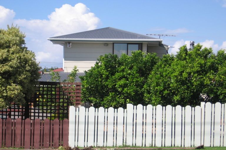 Photo of property in 211/9 Masterton Road, Rothesay Bay, Auckland, 0630