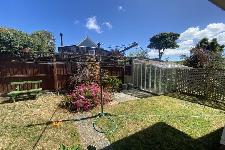 Photo of property in 11 Cornwall Street, Vauxhall, Dunedin, 9013