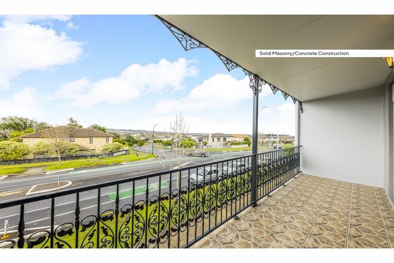 Photo of property in 4/126 Stancombe Road, Flat Bush, Auckland, 2016
