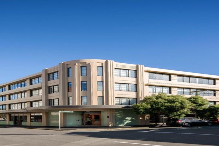 Photo of property in 309/3 Roxburgh Street, Mount Victoria, Wellington, 6011