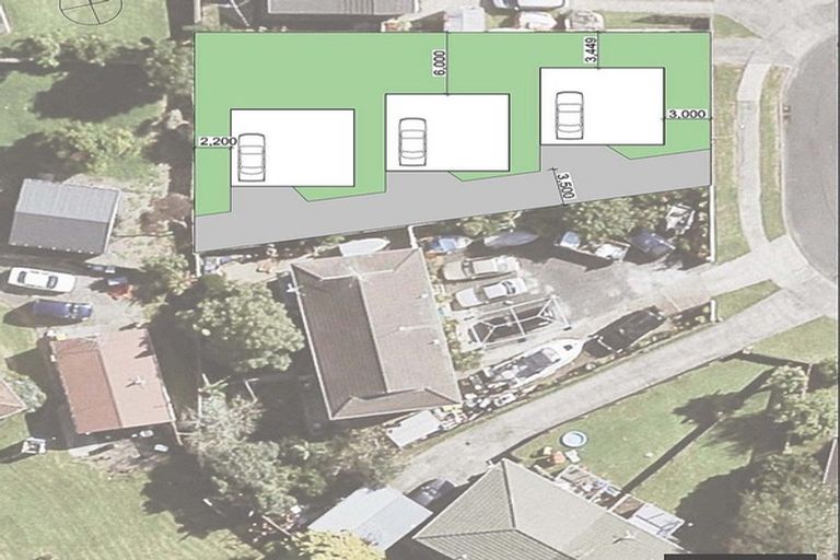 Photo of property in 12 Slim Place, Clendon Park, Auckland, 2103