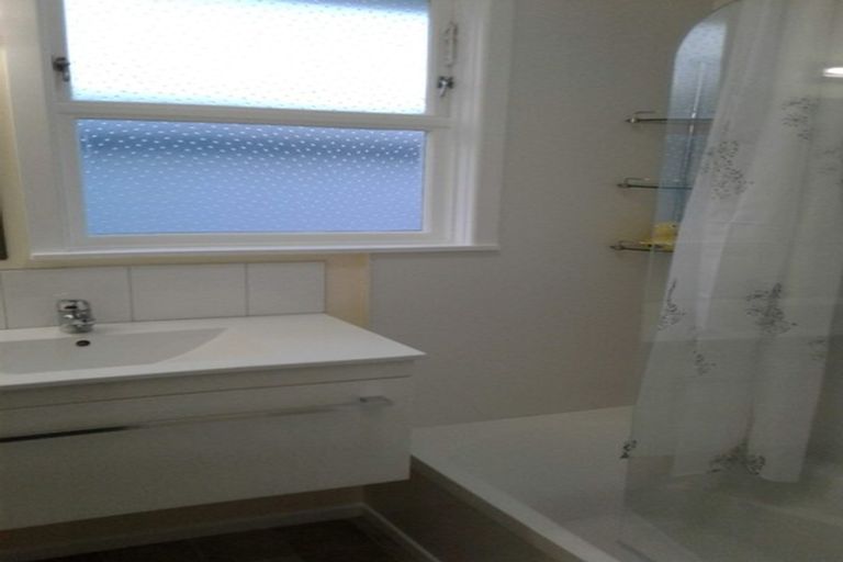 Photo of property in 20 Mark Avenue, Paparangi, Wellington, 6037