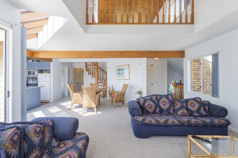 Photo of property in 103 Hinemoa Street, Whangamata, 3620