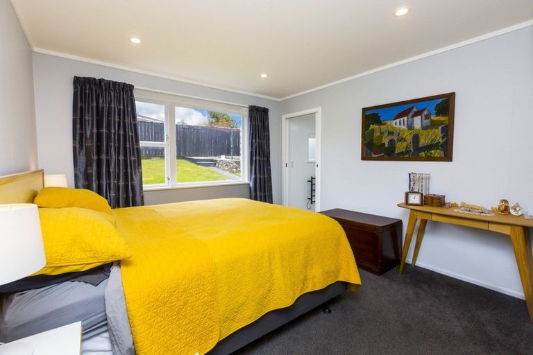 Photo of property in 55 Sunbrae Drive, Silverstream, Upper Hutt, 5019
