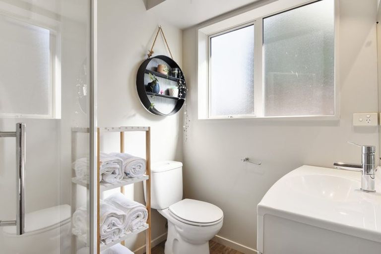 Photo of property in 6 Punga Lane, Parklands, Christchurch, 8083