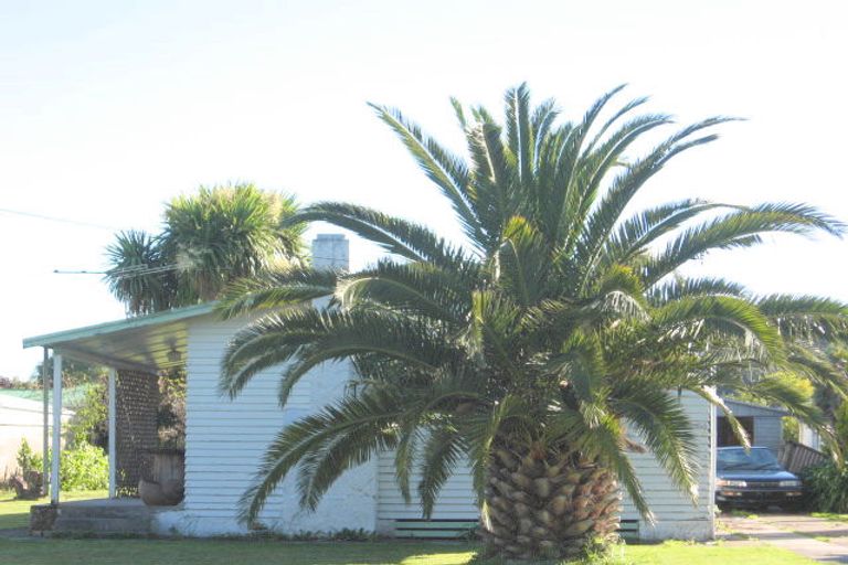 Photo of property in 24 Huxley Road, Outer Kaiti, Gisborne, 4010