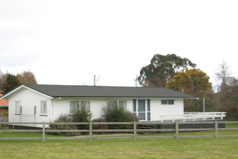 Photo of property in 10 Antonia Place, Kinloch, Taupo, 3377