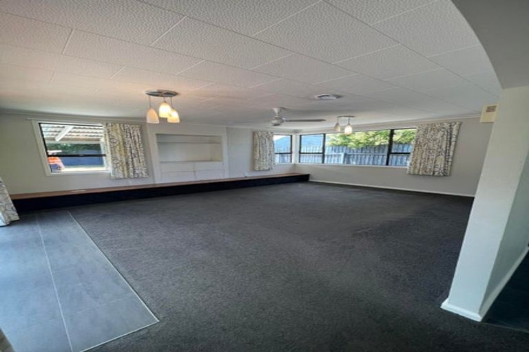 Photo of property in 35 Chartwell Street, Burwood, Christchurch, 8083