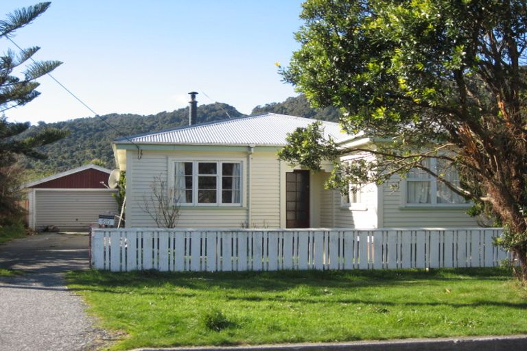 Photo of property in 39 Monro Street, Cobden, Greymouth, 7802