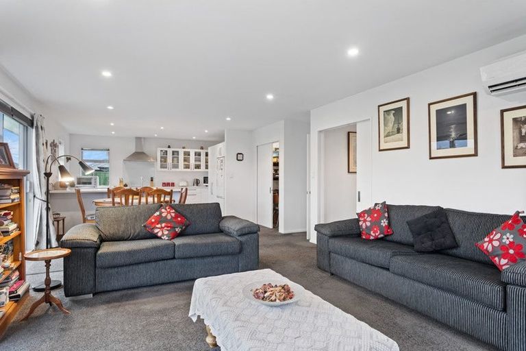 Photo of property in 10 Papawai Drive, Rangiora, 7400