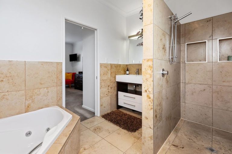 Photo of property in 642 Gloucester Road, Papamoa Beach, Papamoa, 3118