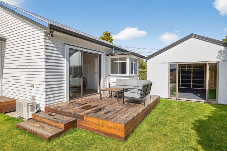 Photo of property in 13 Kowhai Terrace, Saint Martins, Christchurch, 8022