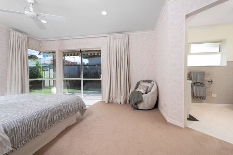 Photo of property in 17 Lilac Place, Otumoetai, Tauranga, 3110